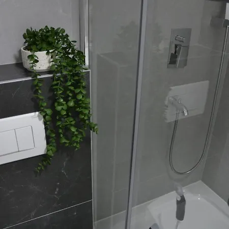 Karolina 아파트 *